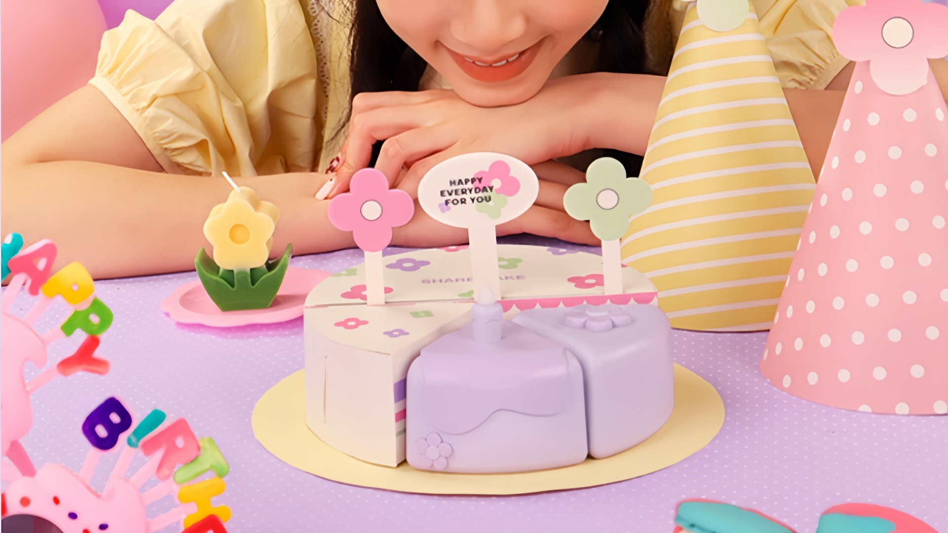 Watch Cake Bluetooth Speaker on Amazon Live
